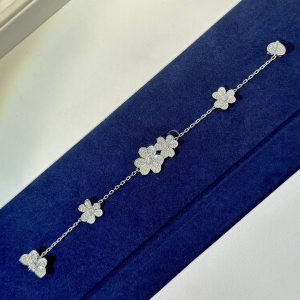 Frivole bracelet_ 5 flowers_ 18K white gold_ Diamon