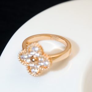 Vintage Alhambra ring_ 18K rose gold_ Diamond_ _yyt