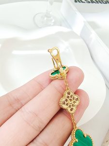 Magic Alhambra earrings_ 3 motifs_ 18K yellow gold_