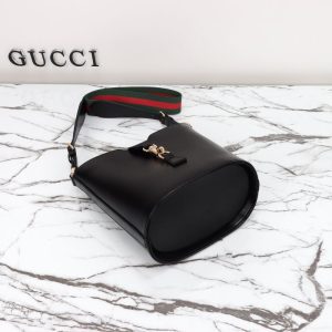 00Gucci(017)