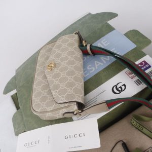 00Gucci(017)